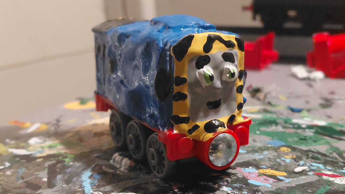 teamzug04's tweet photo. My Thomas and friends customs of 2026 diecast Billy amd some new Railway Stories oc's I made. Meet Todd, Ralph and Pearl.

Todd is an BR Class 09
Ralph is an LNER J45 Diesel &amp;
Pearl is an LNER Peppercorn A2 Class. (Pearl is ment to be real life member of the class Pearl Diver https://t.co/sFRlGHIzbF