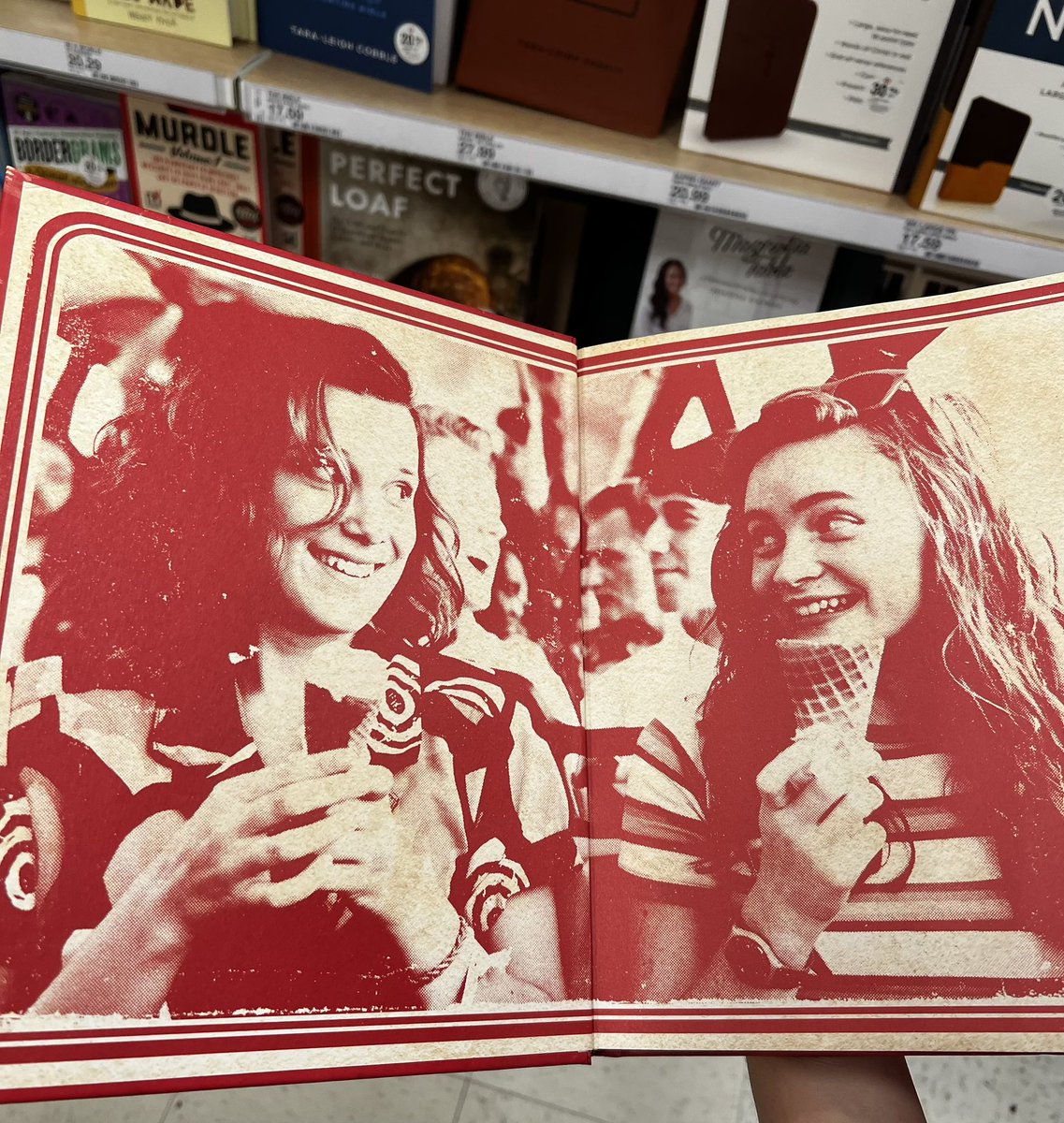 willwiselives's tweet photo. when a ST book from target randomly gives you elmax buzz https://t.co/zArXOCmFU3