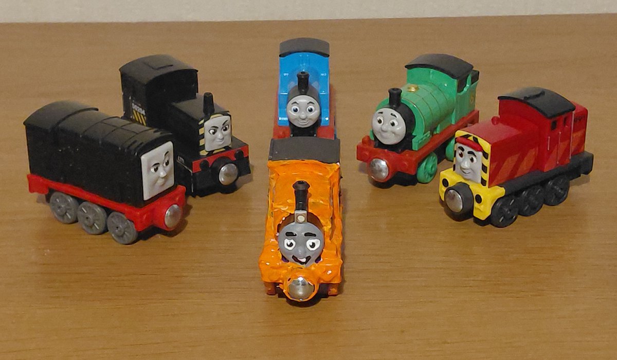 teamzug04's tweet photo. Also here's some photos of Billy

Here's photo 1 with Billy sister Charlie, Billy and Charlie have an older brother and younger sister family relationship.

And the photo 2 is Billy with all the engines he had ever interacted with in his 1 episode It's kinda funny that made it in https://t.co/ZYODEdrVmR
