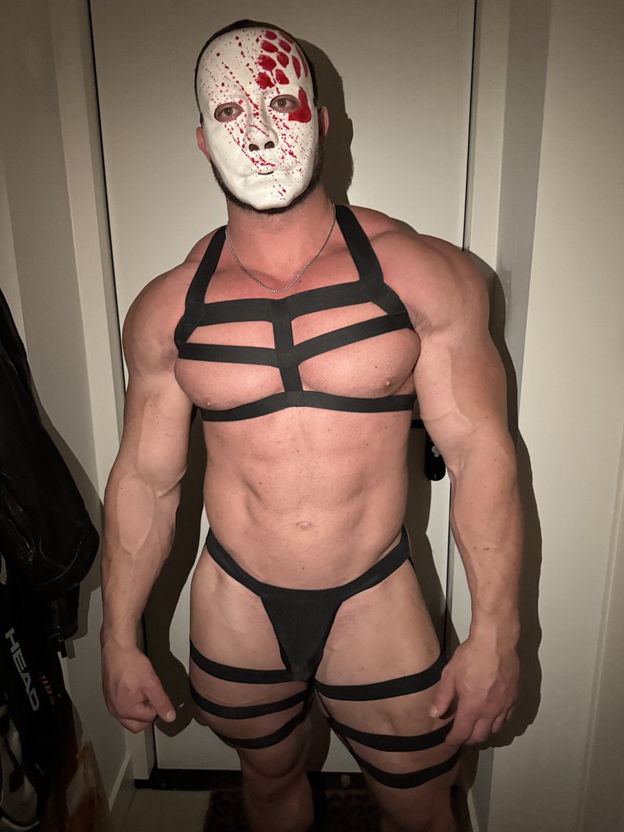 eddieboiii_x's tweet photo. Spooky season has begun 😈 https://t.co/xaF3s5S9Dj