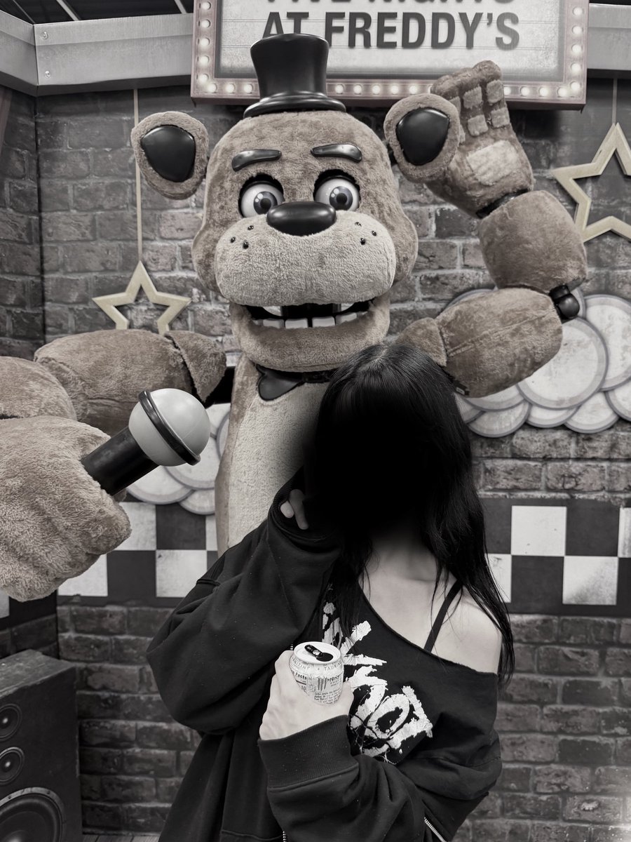 faintdollheart's tweet photo. i met the faz today https://t.co/wLRD1hdiUM