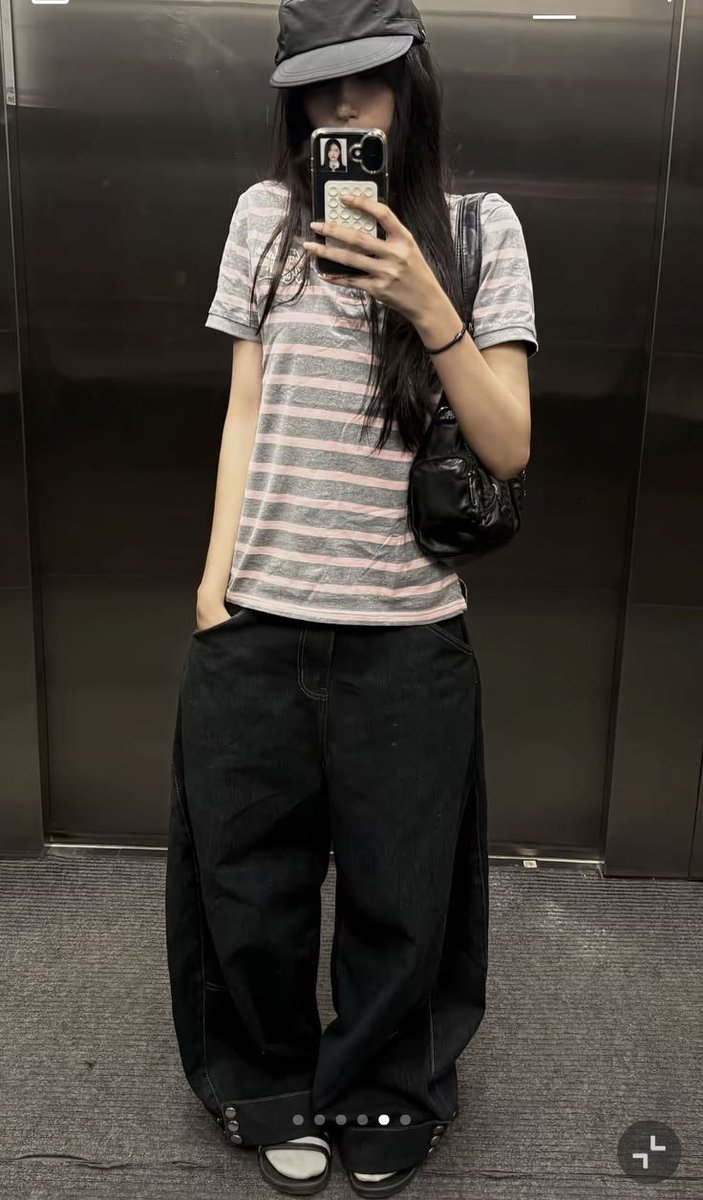 coersito_'s tweet photo. como me ve Pinterest?

idol, tatuaje, estética, outfit https://t.co/dv83MJgyxz