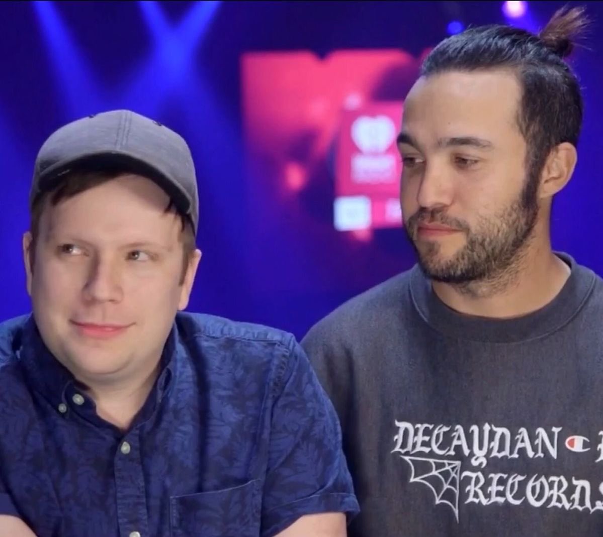 berrycreamm_'s tweet photo. pete buddy the camera is this way https://t.co/pOrUKxJMo5