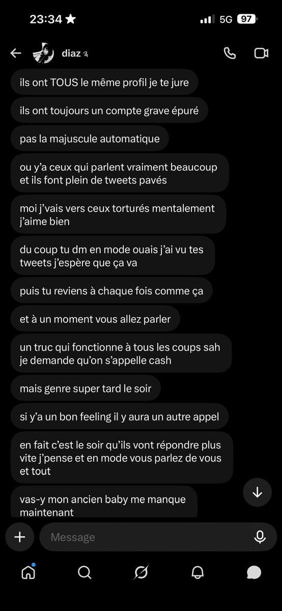 fvshgxro's tweet photo. bien le gilet jaune sinon t’en penses quoi du fait que tu flirt depuis tes 18 ans avec un fétichiste de 25 qui dm des mineures et que tu cibles des mecs qui sont torturés mentalement pour essayer de les gérer et que t’as essayé de faire exactement ça avec moi sale pute ��😂😂😂 https://t.co/V53nOhKPVk