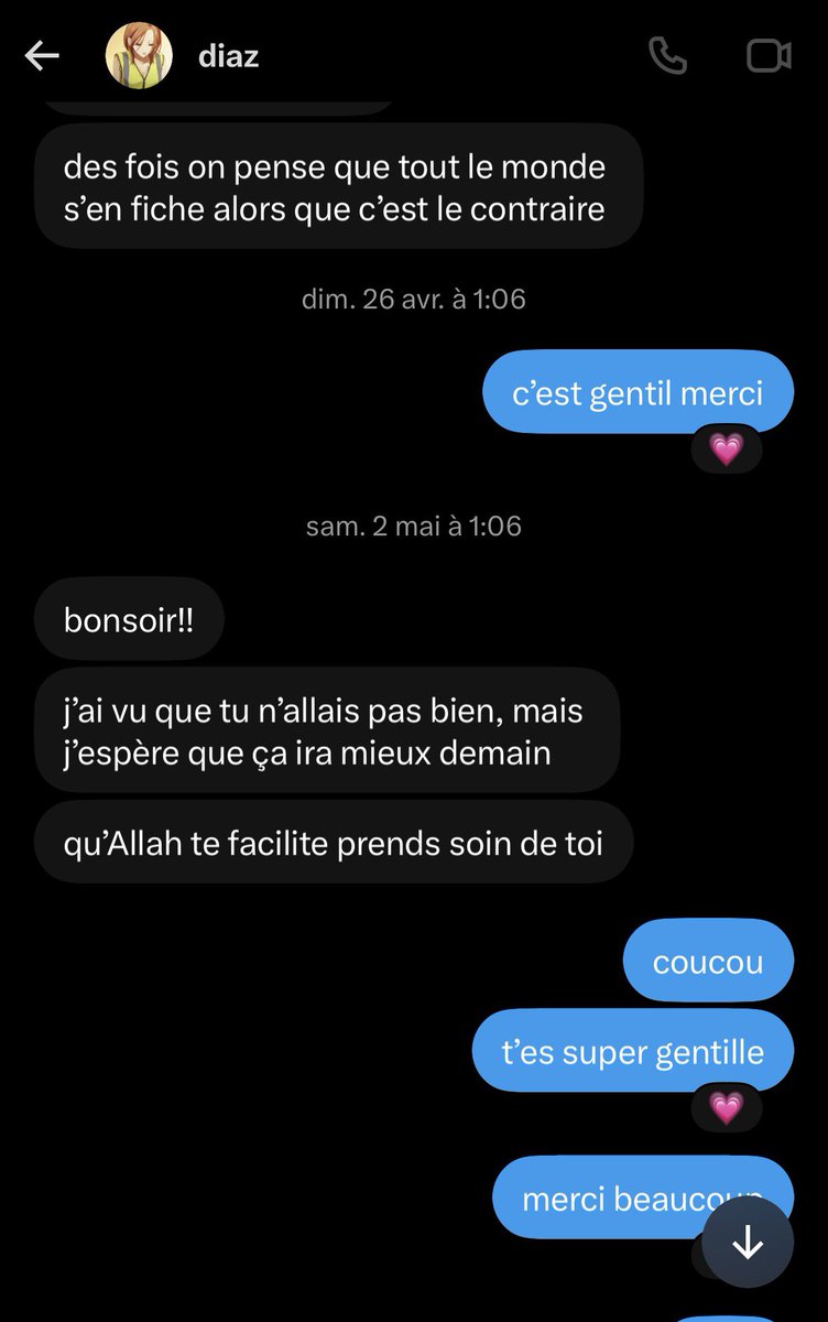 fvshgxro's tweet photo. bien le gilet jaune sinon t’en penses quoi du fait que tu flirt depuis tes 18 ans avec un fétichiste de 25 qui dm des mineures et que tu cibles des mecs qui sont torturés mentalement pour essayer de les gérer et que t’as essayé de faire exactement ça avec moi sale pute ��😂😂😂 https://t.co/V53nOhKPVk