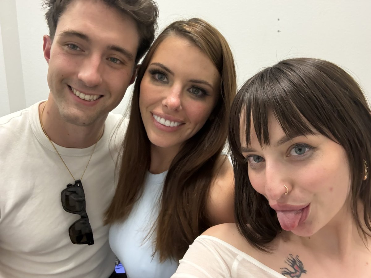 LanaSmallsXXX's tweet photo. we got soo messy :) @adrianachechik @jimmybud_xxx https://t.co/zPE5Lzz053
