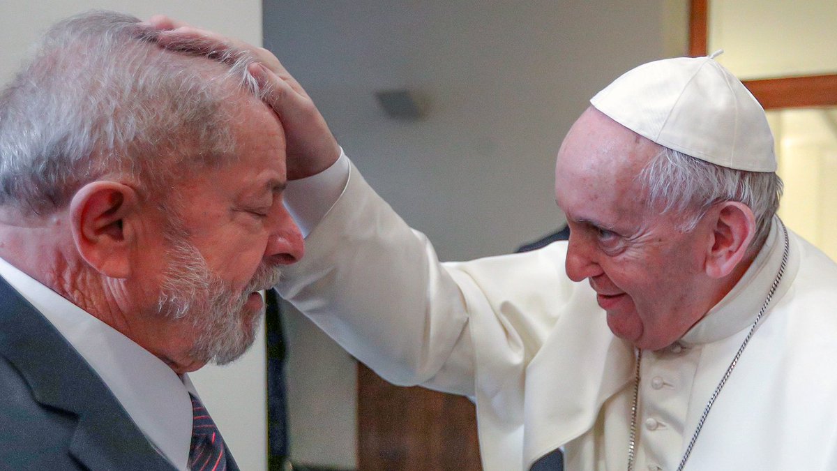 Nestor_ius's tweet photo. Francisco por favor, ayudá a Lula! 🙏🙏 https://t.co/0oiPU05PKT