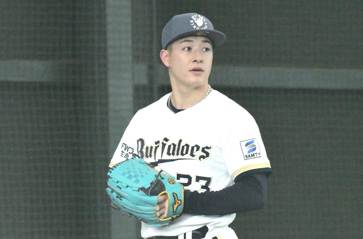 kita02YP's tweet photo. 【#オリックス 舞洲10月4日➀】

#吉田輝星 投手はプルペンで70球の投げ込み。
#森陽樹 投手
(芝生作業のため、予備日を含め数日間は室内での練習となります)

#ベースボールキング
#Bs2026 https://t.co/bJZKCNBrP7