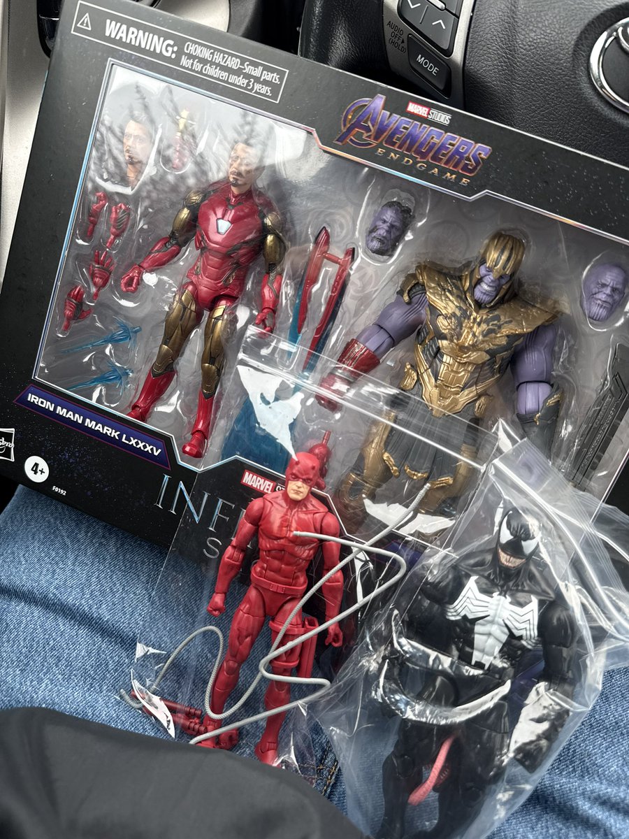 mkeitwreck's tweet photo. Buying action figures has been my coping mechanism recently https://t.co/r3ebpmiWx9