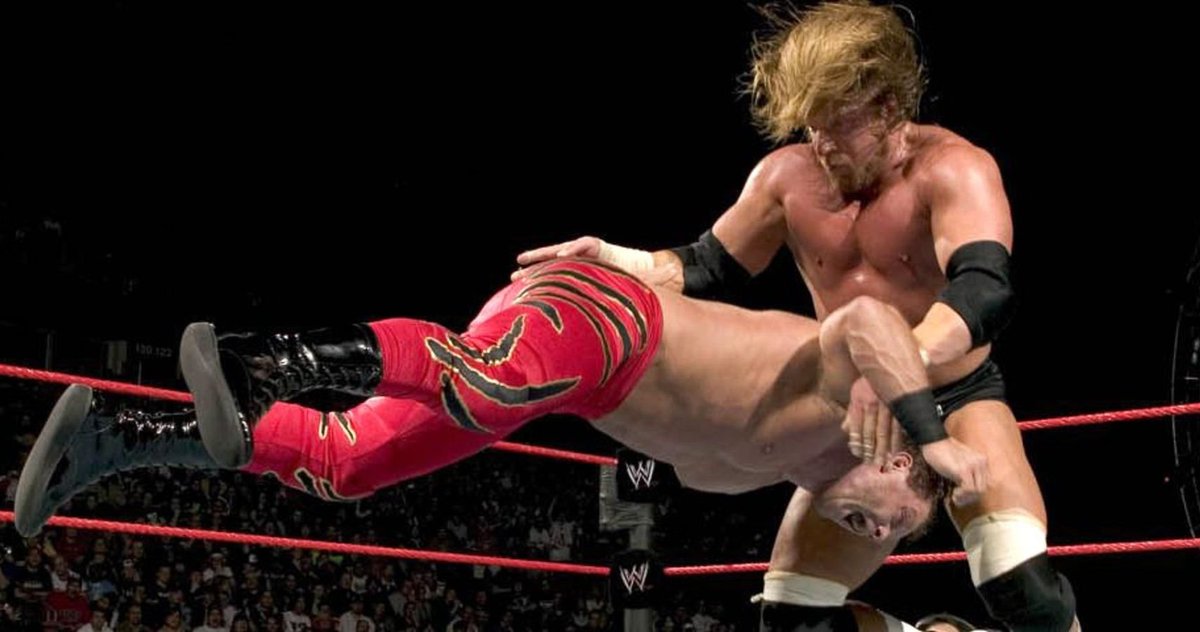 DFW_Wrestling's tweet photo. @MattDFW1 @NathanLeeDFW PEDIGREE CONNECTS TO MAT SIEGMAR! PERRY PIERCES OWN FINISHER GIFTED TO HIM! 

NATHAN LEE HOOKS THE LEG. 

ONE!

TWO!

THREE!

ITS OVER! NATHAN LEE HAS DONE IT! HE IS WORLD HEAVYWEIGHT CHAMPION ONCE MORE! 

THE TOKYO DOME EXPLODES AS NATHAN LEE CANT BELIEVE IT! https://t.co/qRLFjpc0Yu