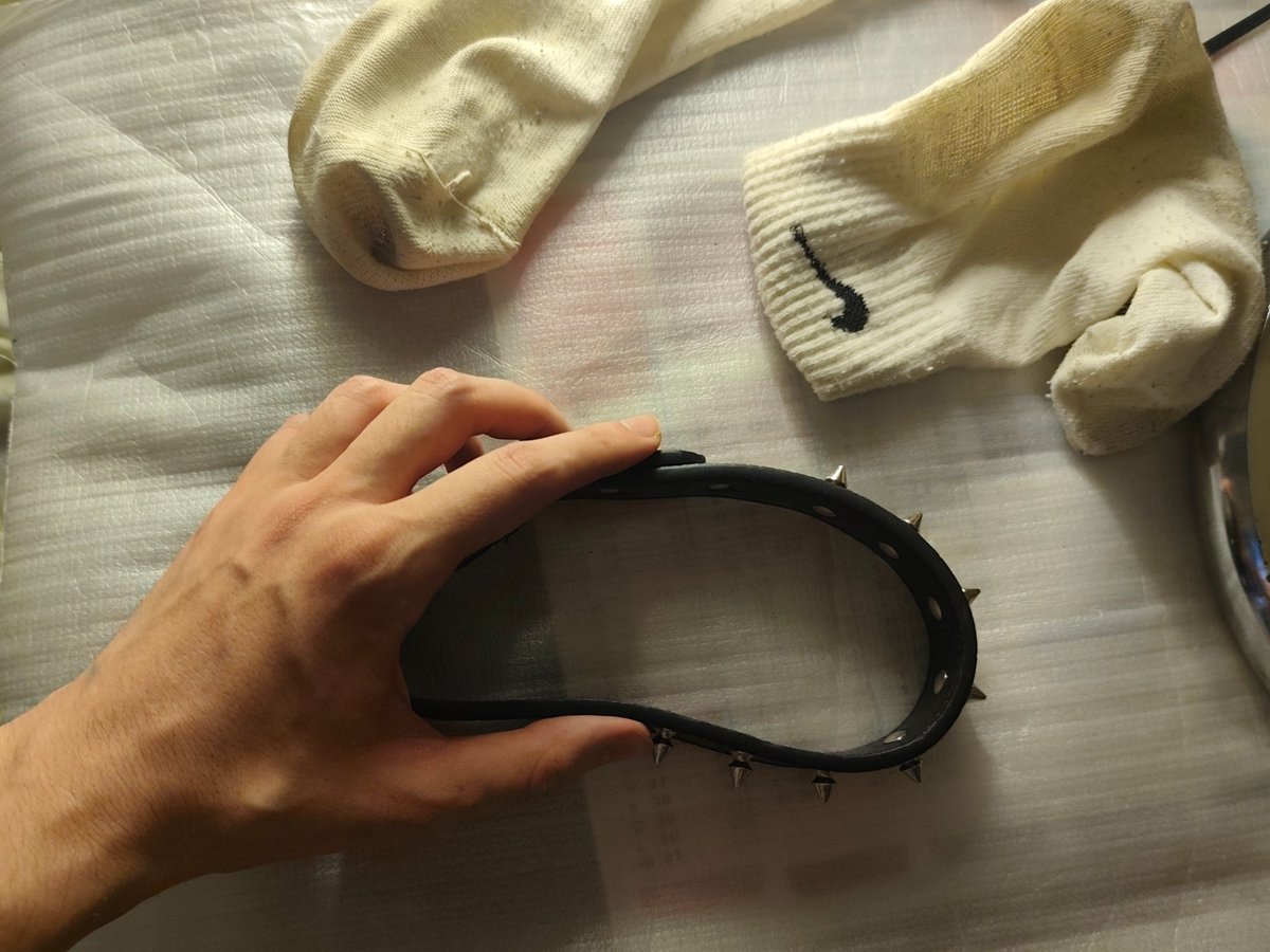 cashGodAk's tweet photo. come get your collar doggo, I might even let you keep my socks you fucking loser lol

findom cashmaster feet slave https://t.co/wkNwpIAaLe