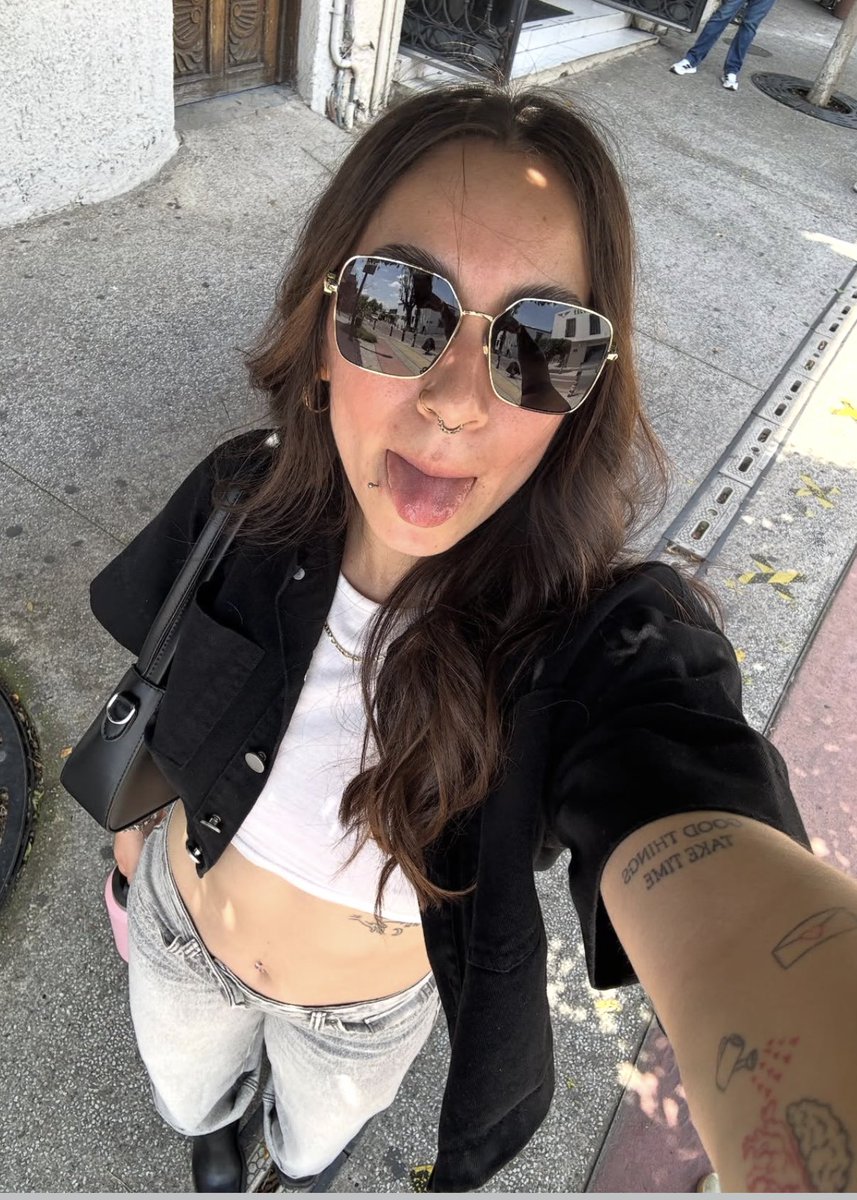 alcachofizzz's tweet photo. ⠀⠀⠀⠀⠀⠀⠀⠀⠀
⠀⠀⠀⠀⠀⠀ ➤𝐈𝐧𝐬𝐭𝐚𝐠𝐫𝐚𝐦 𝐩𝐨𝐬𝐭 @𝘢𝘭𝘤𝘢𝘤𝘩𝘰𝘧𝘪𝘻𝘻
⠀⠀⠀⠀ 𝖰𝗎é 𝗇𝖺𝗋𝗋𝖺 𝗅𝖺 𝗆𝗈𝗃𝖺𝗋𝗋𝖺. https://t.co/hXU95XyAQZ
