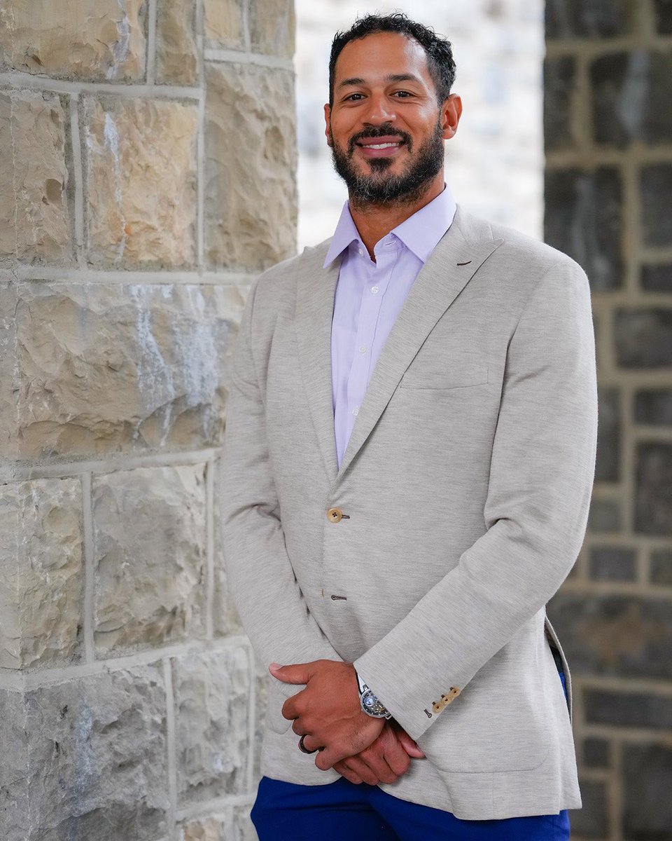 HokiesFB's tweet photo. Welcome back @LoganThomasSr_6 !! 

A career worth celebrating! Congrats on your induction into the Virginia Tech Sports Hall of Fame 👏

#LetsGoHokies https://t.co/y8W47BsxXQ