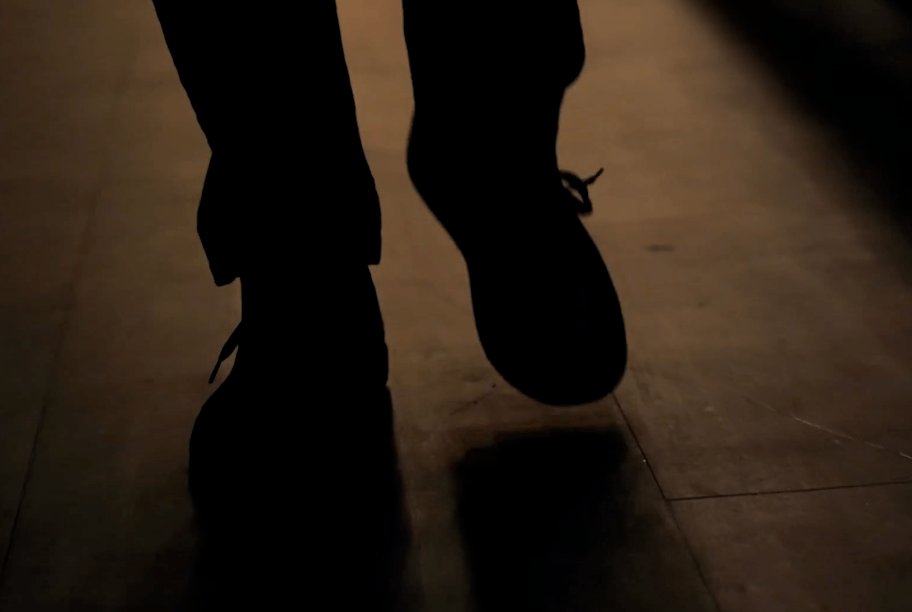 DFW_Wrestling's tweet photo. @MattDFW1 @NathanLeeDFW The camera shines on the titantron. Showing the pictures of a man walking across the boards. Dark gear. Dark shoes. His identity completely mysterious. Nothing but a clueless guess. Leaving everyone on the edge of their seat. https://t.co/K7ZBb2OPoM