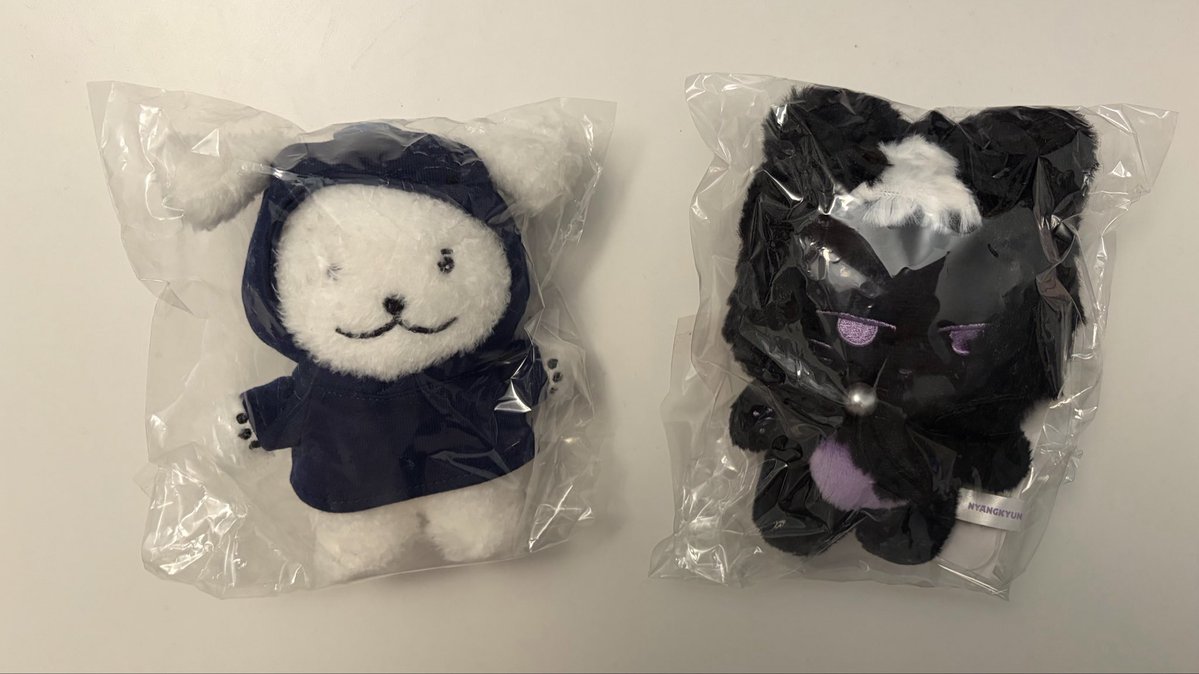 chae_cat_chae's tweet photo. WTS Monsta X MONMUNGCHI Mini Dolls
1 x Meongko
1 x Nyangkyun

Never opened
$35 CAD each - PAYPAL/e-transfer
I’m attending MONSTA X toronto show, it’ll be available for pickup!
DM if interested🩶

#MONSTAX #MONSTAXCANADA #THENEXTUS #MONSTAXUSA #MONBEBE #WTSMONSTAX #WTSKPOP https://t.co/VuyPWYkQn8