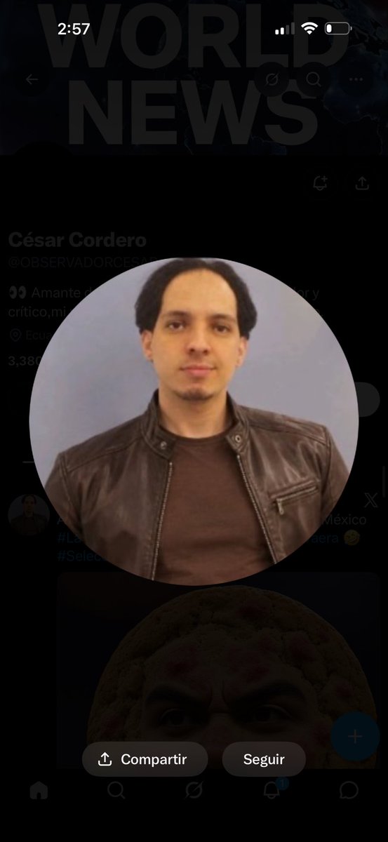 8AJA5's tweet photo. @OBSERVADORCESAR La cara del que nos dice salta muros ! Jajaja 🤣 https://t.co/hE4VZqOMct