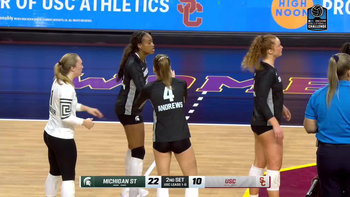 A volleyball match showing Michigan State (with player Andrews #4) leading USC 22-10 in the 2nd set, during the Discover Volleyball Challenge hosted at USC.