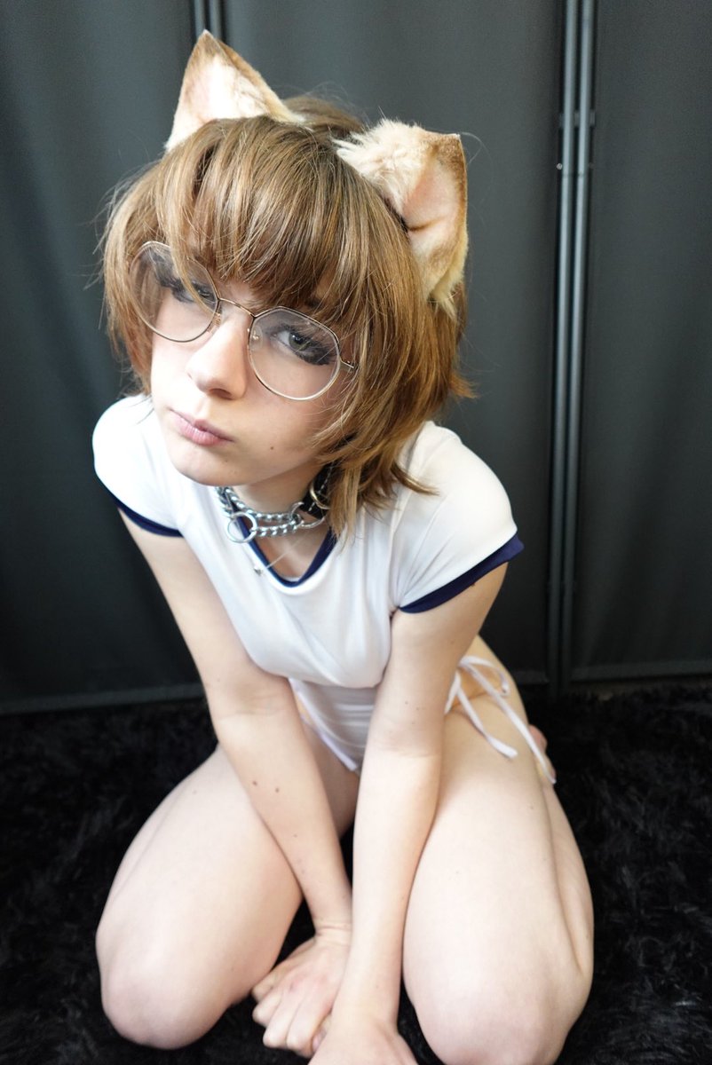 shockkittiex's tweet photo. Catgirls til i perish https://t.co/aUxudNPWWt