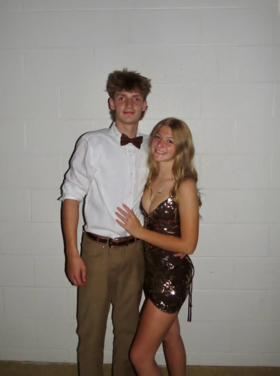 BoyZom99's tweet photo. Hoco Pt. 2 https://t.co/j8kXJcvcT6