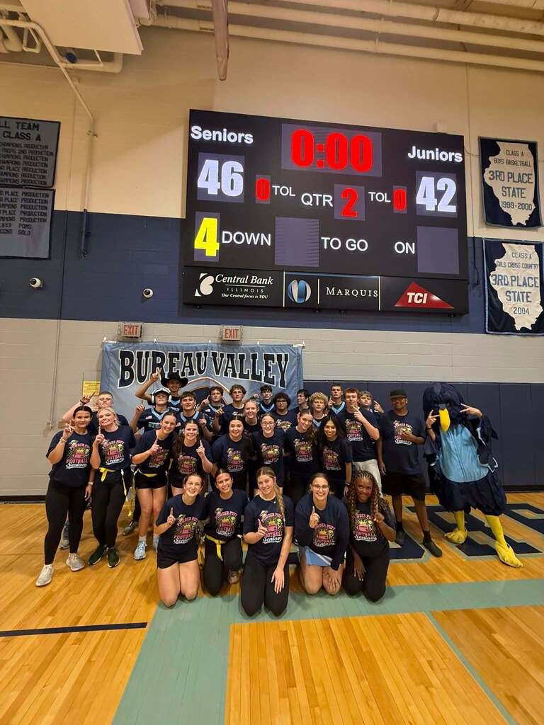 BVHS340's tweet photo. SENIORS WIN A THRILLER! ⚡️

A finish to remember! The seniors scored in the FINAL SECONDS to win 46-42 at Thursday’s Homecoming Powder Puff game! Congratulations, seniors! 🏈

#DefendTheVALLEY #RallyTheVALLEY #StormPride #FN5GL #Entry @tmobile @bvhs340 https://t.co/aW9A8jddGZ