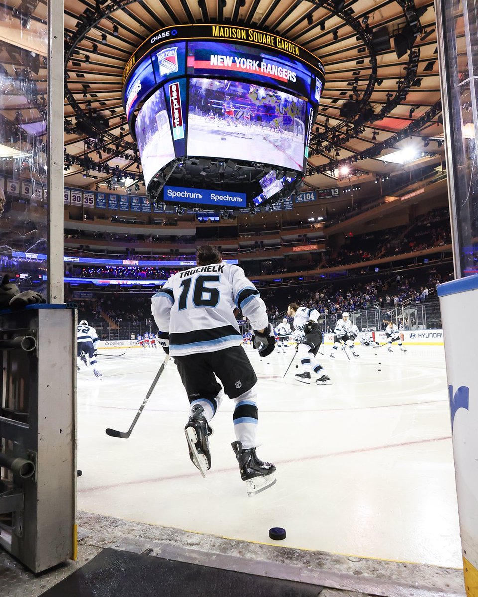 Back on Broadway 🗽

Vincent Trocheck plays his first game back in New York since being traded to the @​utahmammoth! 
 [📷](https://pbs.twimg.com/media/HT0YNcQa
