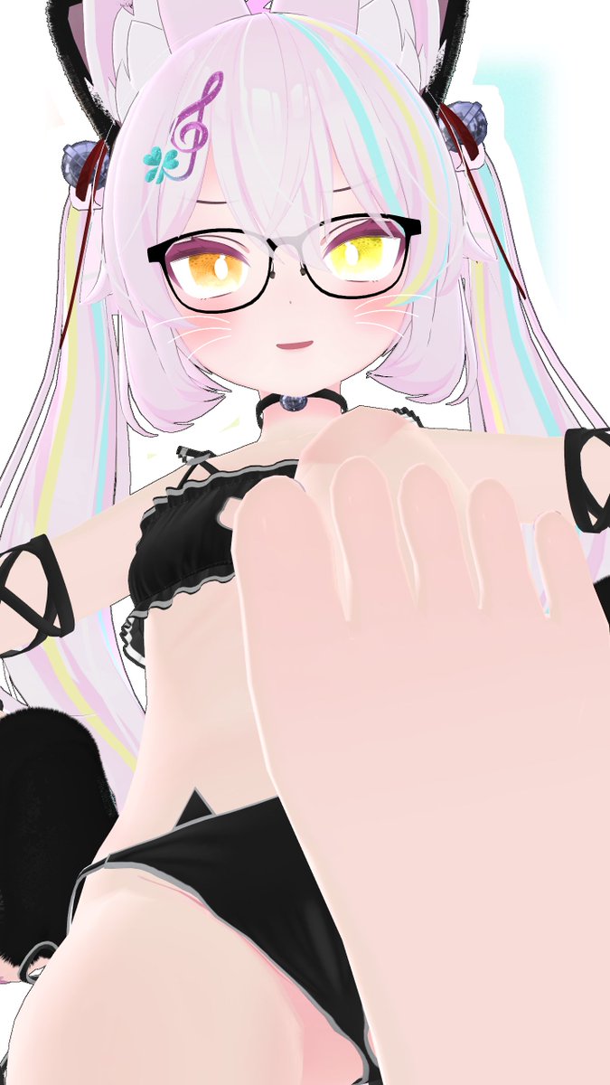 sec_ku_ma's tweet photo. おはよ～月曜日！！

そんなとこいたら踏んじゃうよ...💕 https://t.co/7kV21hbxbi
