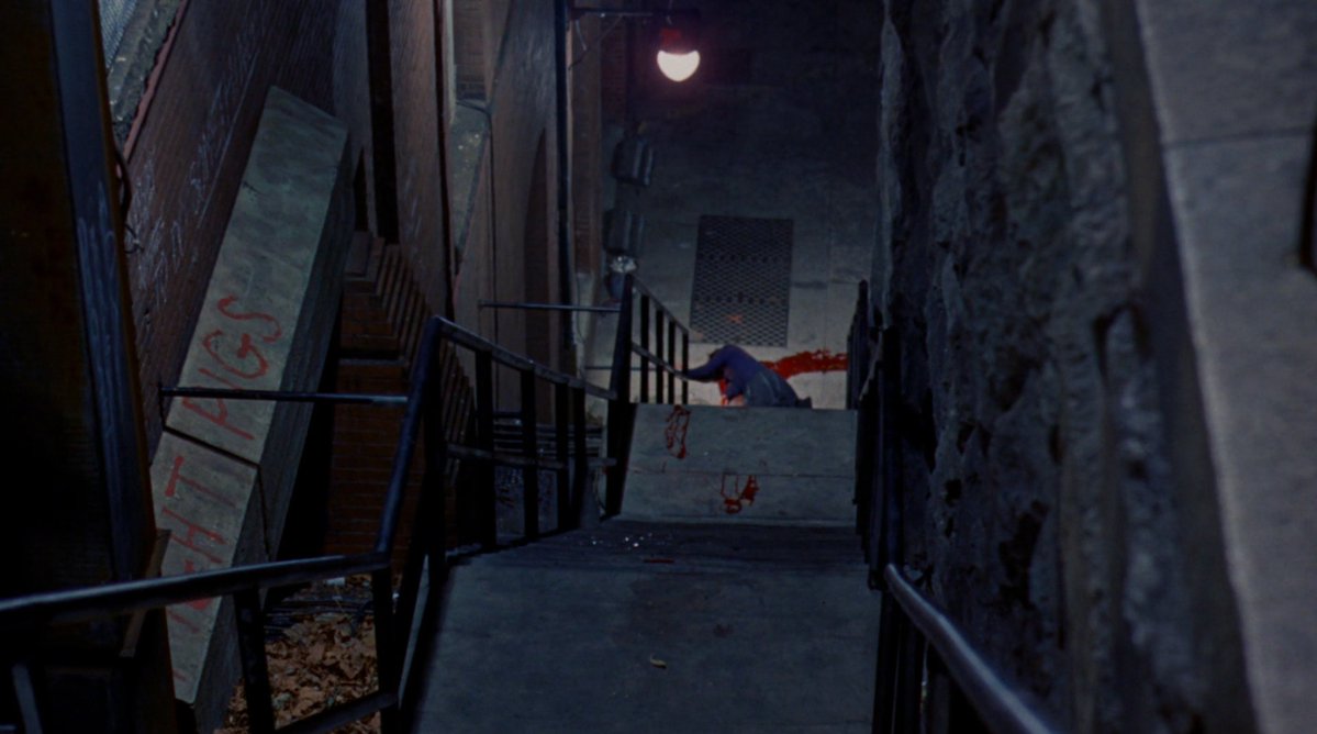 waynesfury's tweet photo. one of the most beautiful looking horror movies ever https://t.co/pNpnX4dSba