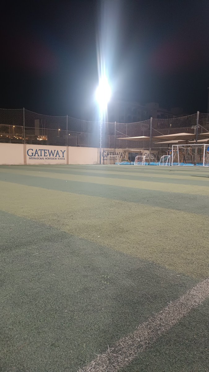 twi1x0's tweet photo. اغلي ساعه حجز لعبتها ف حياتي https://t.co/tFYffLHLvg