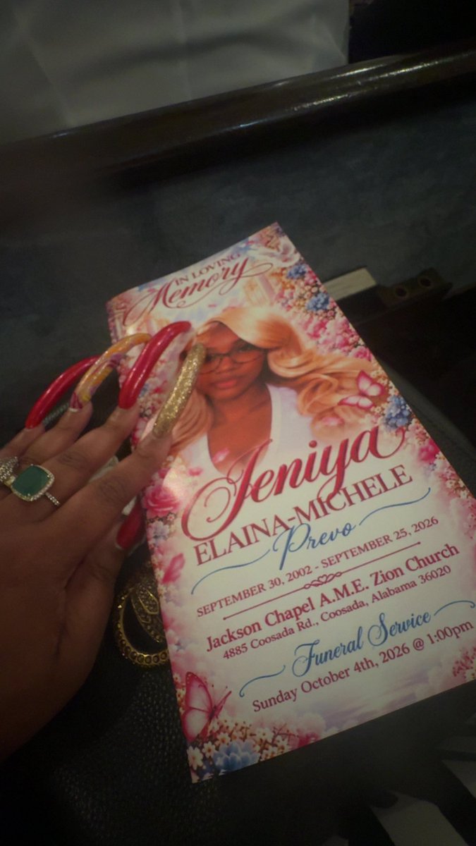 TheEarLaydee's tweet photo. Our sweet Niya Papiya !! We love you cousin forever ❤️🕊️🕊️🕊️ https://t.co/BsfpNORvkM