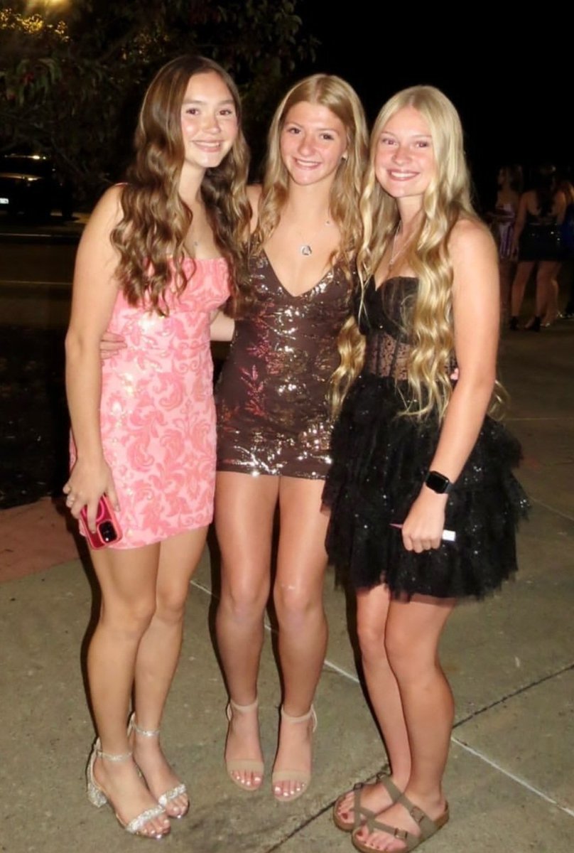 BoyZom99's tweet photo. Had alot of fun at hoco

Pt. 1 https://t.co/VyLG2NxlV3