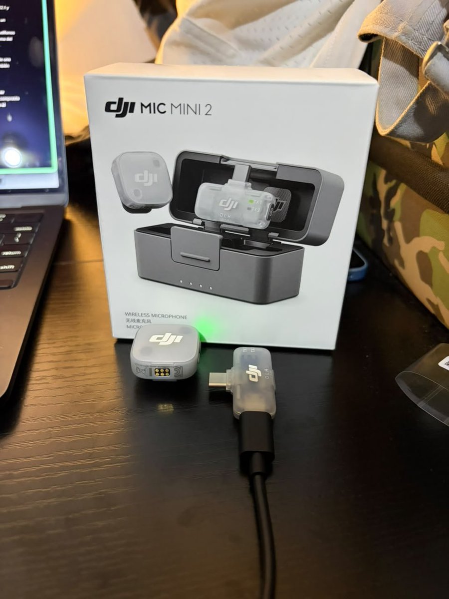 dukethropic's tweet photo. Hey @DJISupport @DJIGlobal, I just bought the new DJI Mic Mini 2 kit with the transparent USB-C Mobile RX.
The TX and RX pair correctly, and the Mobile RX works perfectly on my Mac, but on my regular iPhone 17 it shows “Accessory Not Supported” when connected directly via USB-C. https://t.co/38lE2KRVTu