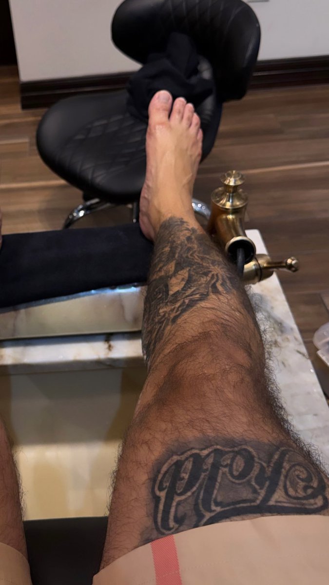 Gutta_ByNature's tweet photo. Haircut, feet and toes done 😏 

#houston #mlm #fypシ゚viral https://t.co/Kc2ds6QAbA