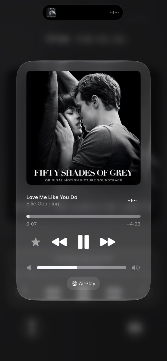 ____Ulllloo's tweet photo. Love me like you do https://t.co/SXDqtrrlCW