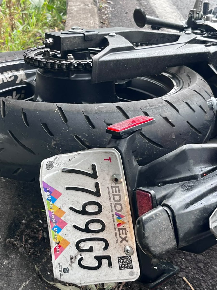 caronte_once's tweet photo. #Bikers , #accidente en la zona de hoteles en san Pedro. Hay una mujer sin vida.
#Tlalpan #SanPedroMartir https://t.co/MvMpMgdytn
