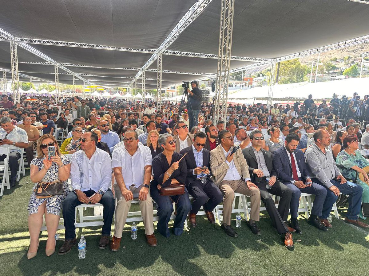 a_vargas_ocon's tweet photo. 🔴 Presencié el 2º Informe de Gobierno del Alcalde de Tijuana @BurguenoTJ. En conjunto con diferentes personalidades del gremio político y jurídico.

#BajaCalifornia #GobiernoDeTijuana #Política https://t.co/ExSQIpi80V