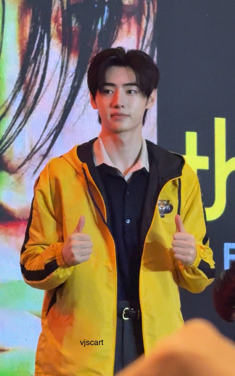 vjscart's tweet photo. sunghoon thomasian 💛

#성훈 #SUNGHOON  
#엔하이픈 #ENHYPEN https://t.co/Y1kzgRaBCv
