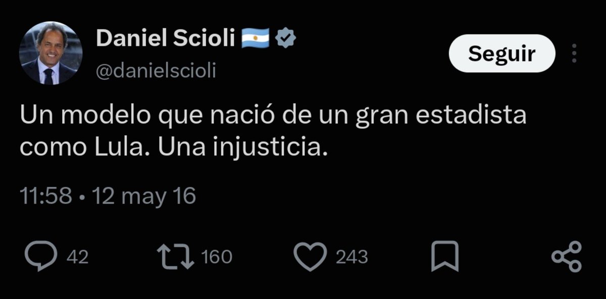 rquiroga777's tweet photo. Curioso que aunque le falte una mano igualmente sean el campeón en salto con garrocha https://t.co/ls7ozc3gxt