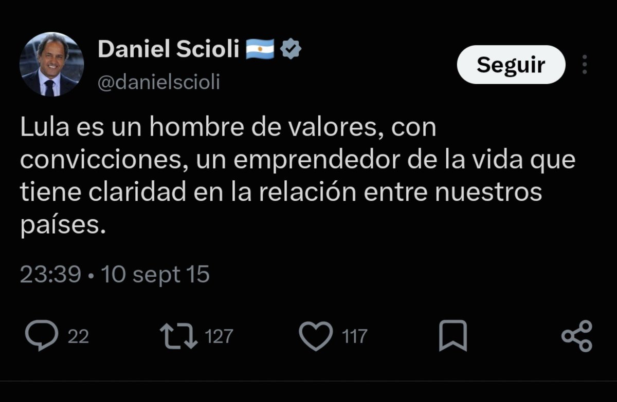 rquiroga777's tweet photo. Curioso que aunque le falte una mano igualmente sean el campeón en salto con garrocha https://t.co/ls7ozc3gxt