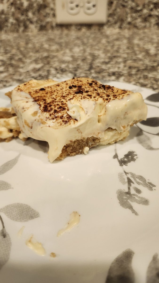 HwiXen4aReason's tweet photo. I didnt feel like baking today....so for today's #treatsfortaedong we repeated an oldie....Tiramisu https://t.co/iDNVlKoYJJ