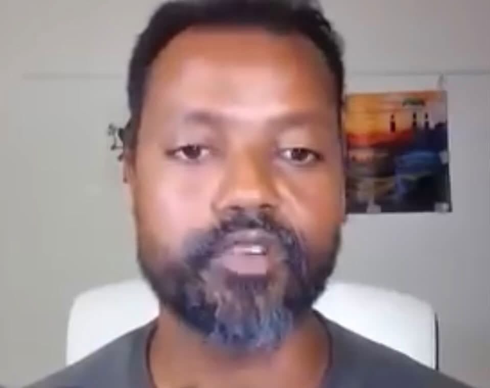 Samibebi2's tweet photo. የማንንም ለሃጫም አፍ መፍቻ ሆነንማ አንቀርም ዘንድሮ። 
አስተውለህልኛል በመደዳ ኮ ነው የ ብልፅግና ደጋፊ የሆኑት። ሲያምታቱ ከርመው https://t.co/A2ybv8zWti
