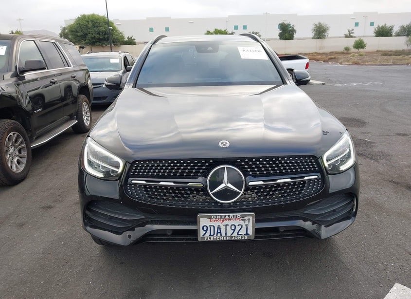 dnatechbro's tweet photo. Sunday deal 😌

2022 Mercedes-Benz Glc300 SUV secured for my client 

She would be in Lagos in a few weeks time 😌✅ https://t.co/fzPHYPyfRu