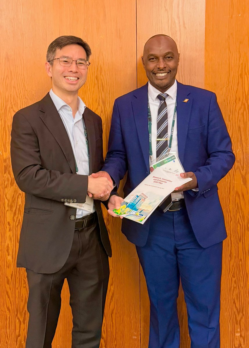 nrmwesternug's tweet photo. While in Kyoto, Japan, Hon. Eng. Jonard Asiimwe Akiiki, has held an engagement with Mr. John Lim, CEO of the National Research Foundation, Singapore, to explore opportunities for strategic partnership and technical cooperation.

#KyotoJapan #EngJonard https://t.co/JQxQ92iDbL