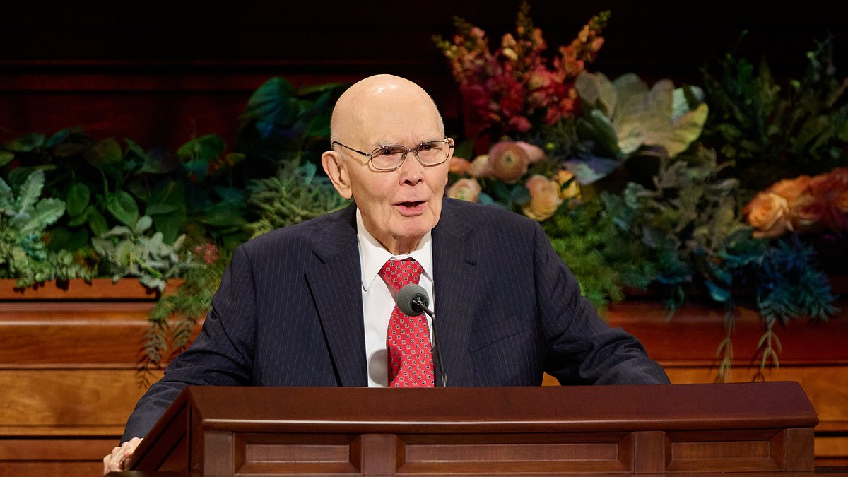 Ch_JesusChrist's tweet photo. "The great messages of this conference and the Spirit of the Lord have inspired all of us to concentrate our worship, focus our learning, and unite our testimonies on the teachings of the Lord Jesus Christ and His Father’s plan for our eternal increase and joy."

—President Dallin H. Oaks (@OaksDallinH) 
#GeneralConference

https://t.co/2zlI6yXPJd