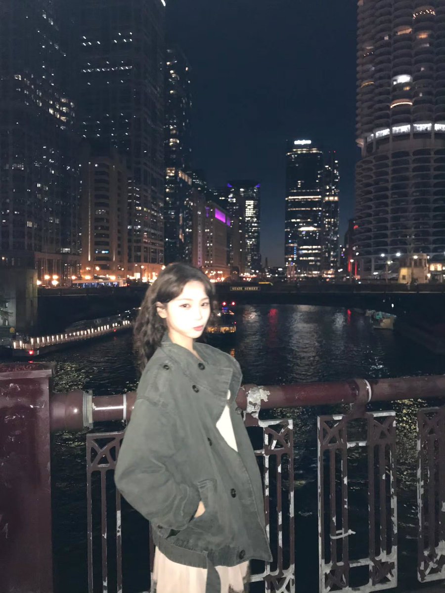 FIMBASE's tweet photo. [INSTAGRAM] 261005 | _chaechae_1

🎵 beabadoobee- Spark

“Chicago” (1/5)

#KIMCHAEWON #김채원 
#LE_SSERAFIM #르세라핌 https://t.co/5hqE6OsOI0