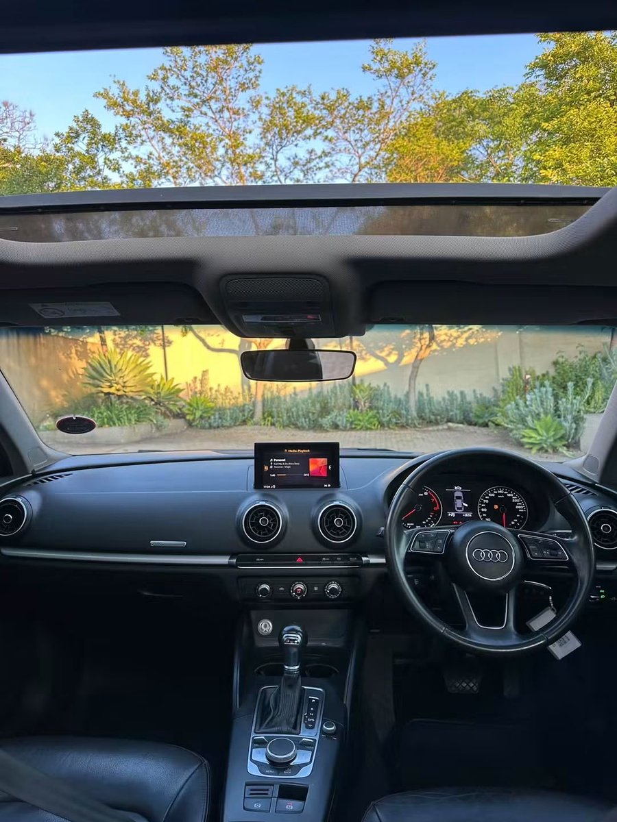 2lani47's tweet photo. 165 000
2019 Audi A3 1.0 (30 TFSI) DSG
130000km
Spare key
Sunroof
Leather interior
Bluetooth
Navigation
Multifunction steering wheel 
New tyres 
Very smooth drive
Engine 100%
Gearbox 100%
Suspension 100%
📲0️⃣8️⃣1️⃣3️⃣4️⃣1️⃣7️⃣4️⃣1️⃣0️⃣ https://t.co/hGuqKQ7Ml8