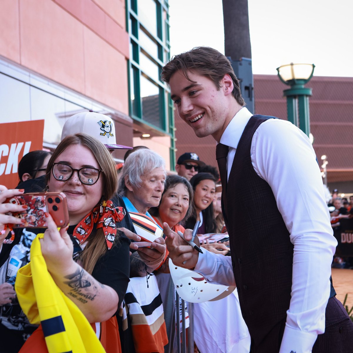 AnaheimDucks's tweet photo. https://t.co/vHfZowFl8P