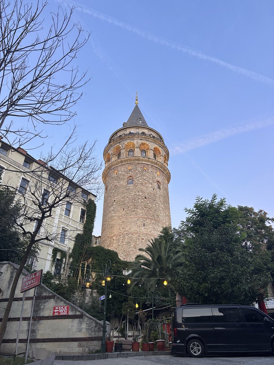 chovop's tweet photo. şöyle kimsenin gitmediği yerlere gitmeyi çok seviyorum https://t.co/pND6zk2o7Y