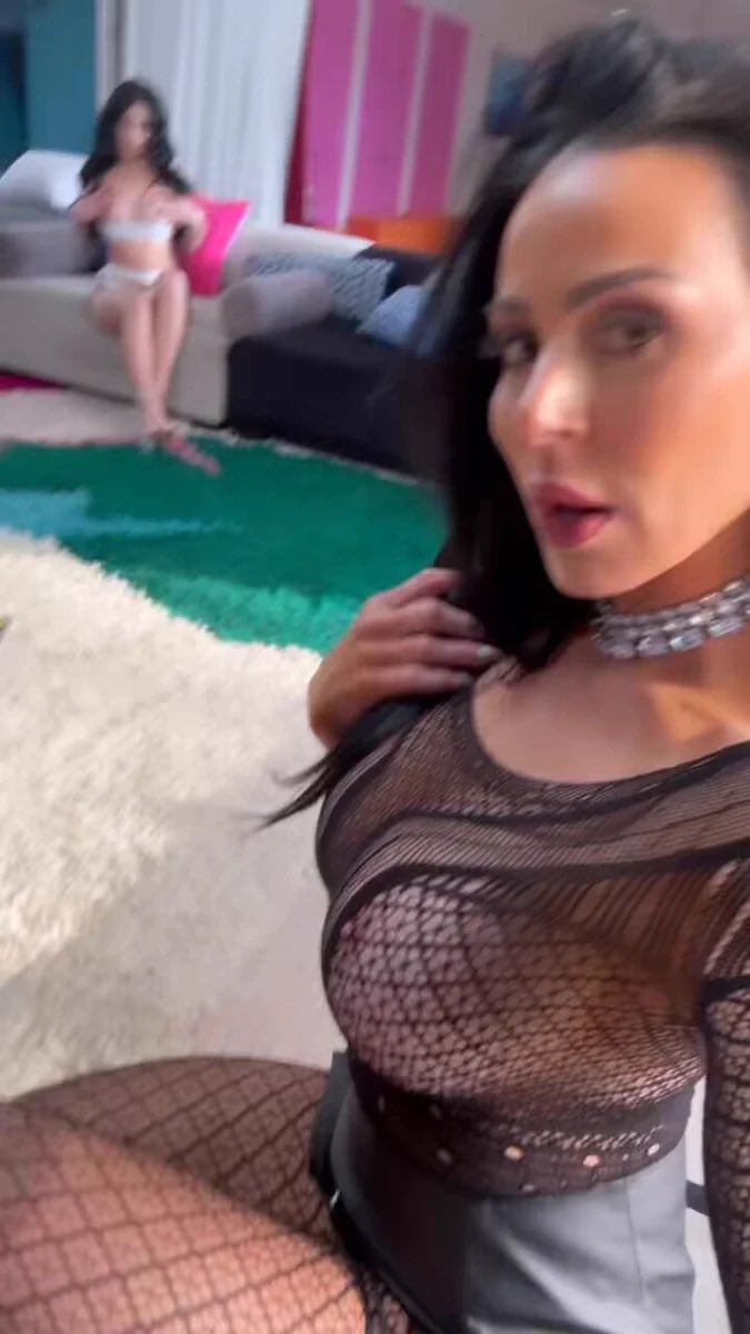 Kendra Lust OnlyFans nude about to eat explicit 2026