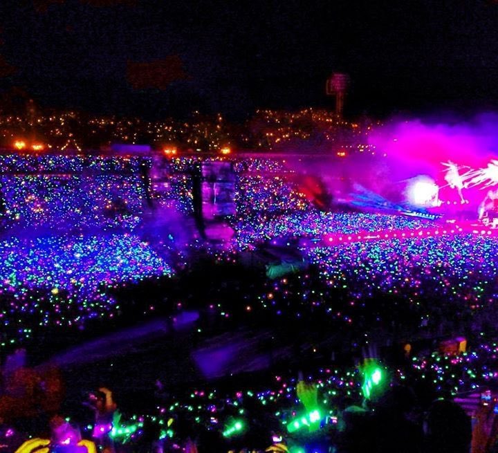 musictrendscol's tweet photo. Top 20 - Conciertos con mayor asistencia en toda la historia - Estadio El Campín, Bogotá - Colombia 📍🇨🇴🏟️

🟡🏅 BTS 2026 | +53.000 (por fecha, 2 fechas) 

🟢🥈Karol G 2024 | 44.286 (por fecha, 2 fechas) 

🟢🥉Coldplay 2022 | 44.157 (por fecha, 2 fechas) 

🟢 4. Iron Maiden 2024 | 43.180
🟢 5. Morat 2024 | ≈43.112 (por fecha, 2 fechas) 
🟢 6.  Guns N’ Roses 2022 | 42.632 (por fecha, 2 fechas) 
🟢 7. Shakira 2025 | ≈41.449 (por fecha, 2 fechas) 
🟢 8. Coldplay 2016 | 41.376
🟢 9. The Rolling Stones 2016 | 40.785
🟡 10. Bad Bunny 2022 | 40.730 (por fecha, 2 fechas) 
🟢 11. Bruno Mars 2017 | 40.468
🟢 12. Yeison Jiménez 2025 | +40.000
🟡 13. Maluma 2025 | ≈40.000
🟡 14. Carlos Vives 2015 | ≈40.000
🟡 15. J Balvin 2025 | ≈40.000
🟡 16. RBD 2005 | ≈40.000
🟡 17. U2 2017 | 39.272
🟢 18. Dua Lipa 2025 | 38.807
🟢 19. Foo Fighters 2015 | 36.883
🟢 20. The Weeknd 2023 | 35.386

Fuentes: 
🟢 Boxoffice, Boxscore, Live Nation 
🟡 Reporte de prensa y/o promotor