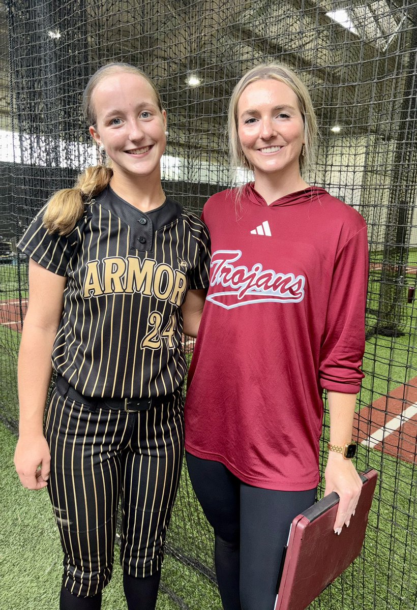 MyaOgletree's tweet photo. I had a special opportunity at @TroyTrojansSB today! There is something special over there with that program! Thankful for the opportunity @ElizabethH_99_ @e_newellcoach @NateTompkins! Can’t wait to return. @D1Softball @ArmorElite2029 @ECBBagarose @TopPreps @TopPreps @SportPrepX https://t.co/w1sZiPbSy1